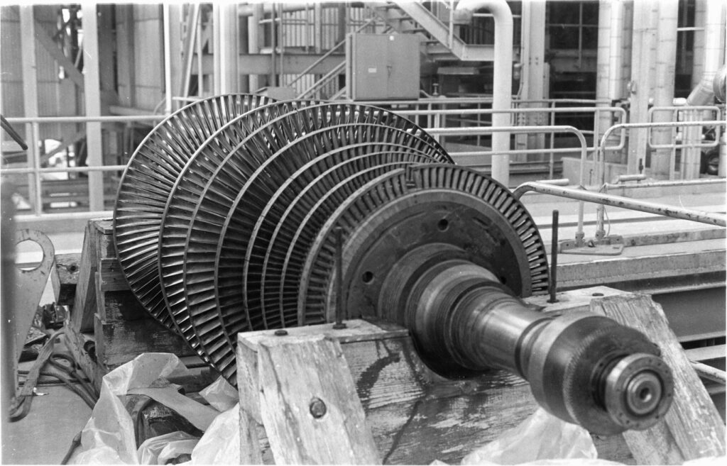 Power plant pump